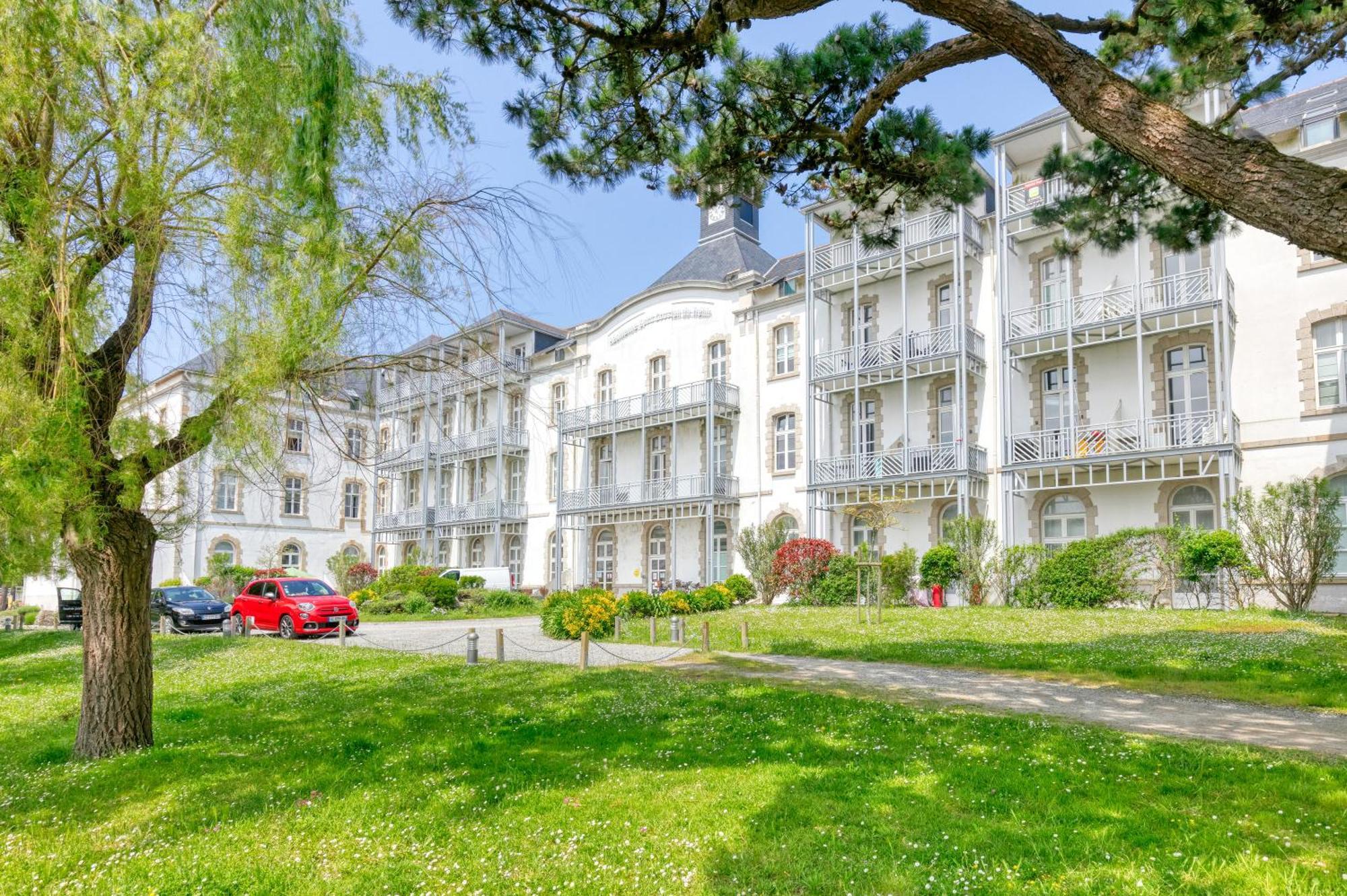 Appartement Face Mer Et Piscine Le Croisic Exterior photo